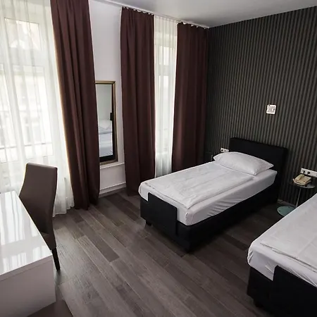 Luisenhof - Innenstadt Und Rmcc 3* Wiesbaden