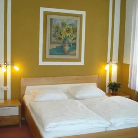 Luisenhof 3*